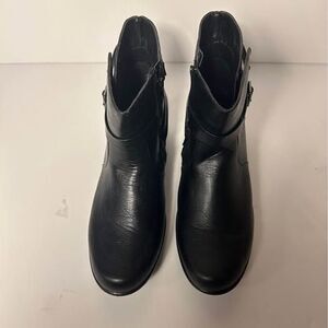 Easy Street Black Ankle Boots Women’s US Size 9M EUC